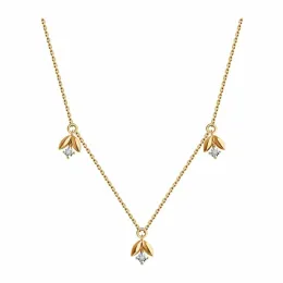 Колье с бриллиантами из золота