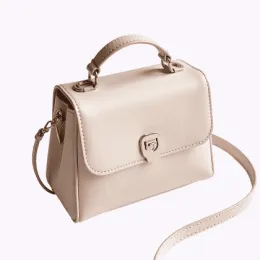 Женская сумка Nuvella кросс-боди бежевого цвета